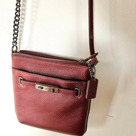 Coach Swagger Swingback Metallica Pebble Leather Cross Body - Picture 7 of 8